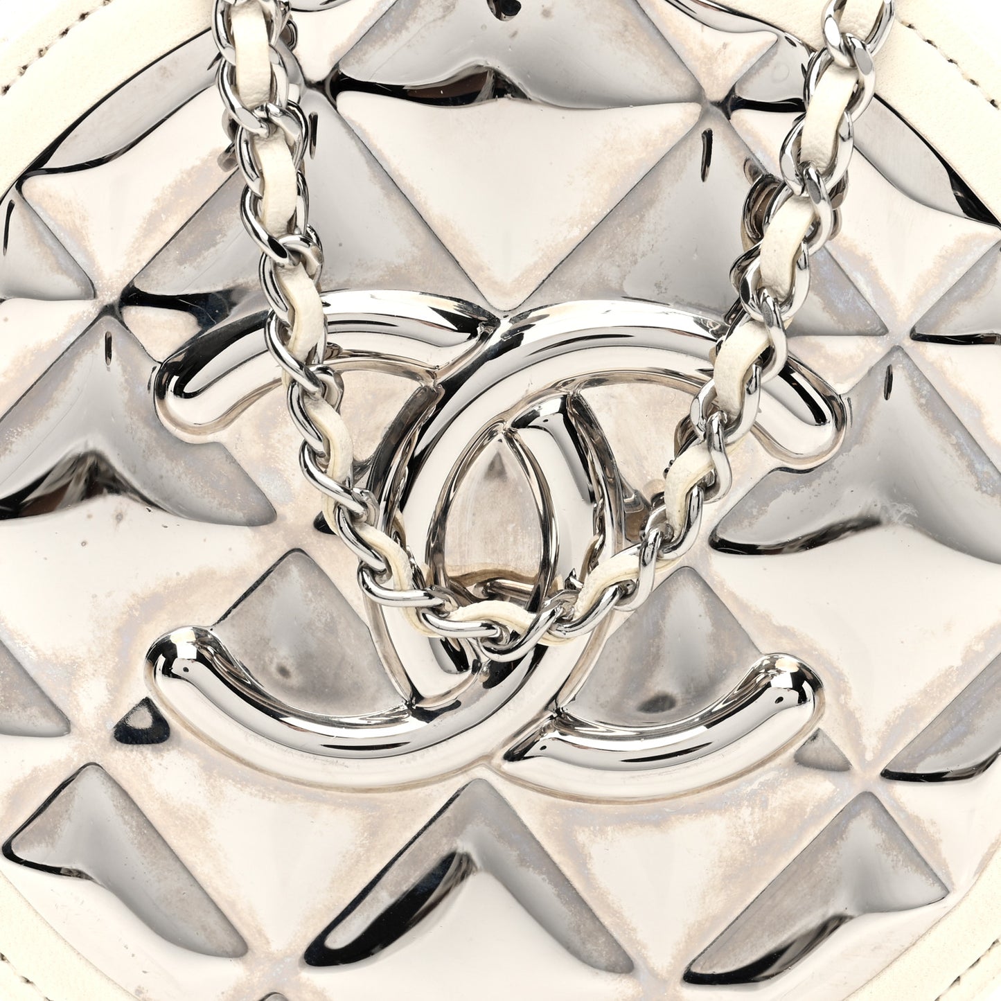 Lambskin Metal Quilted Round Clutch With Chain White Silver