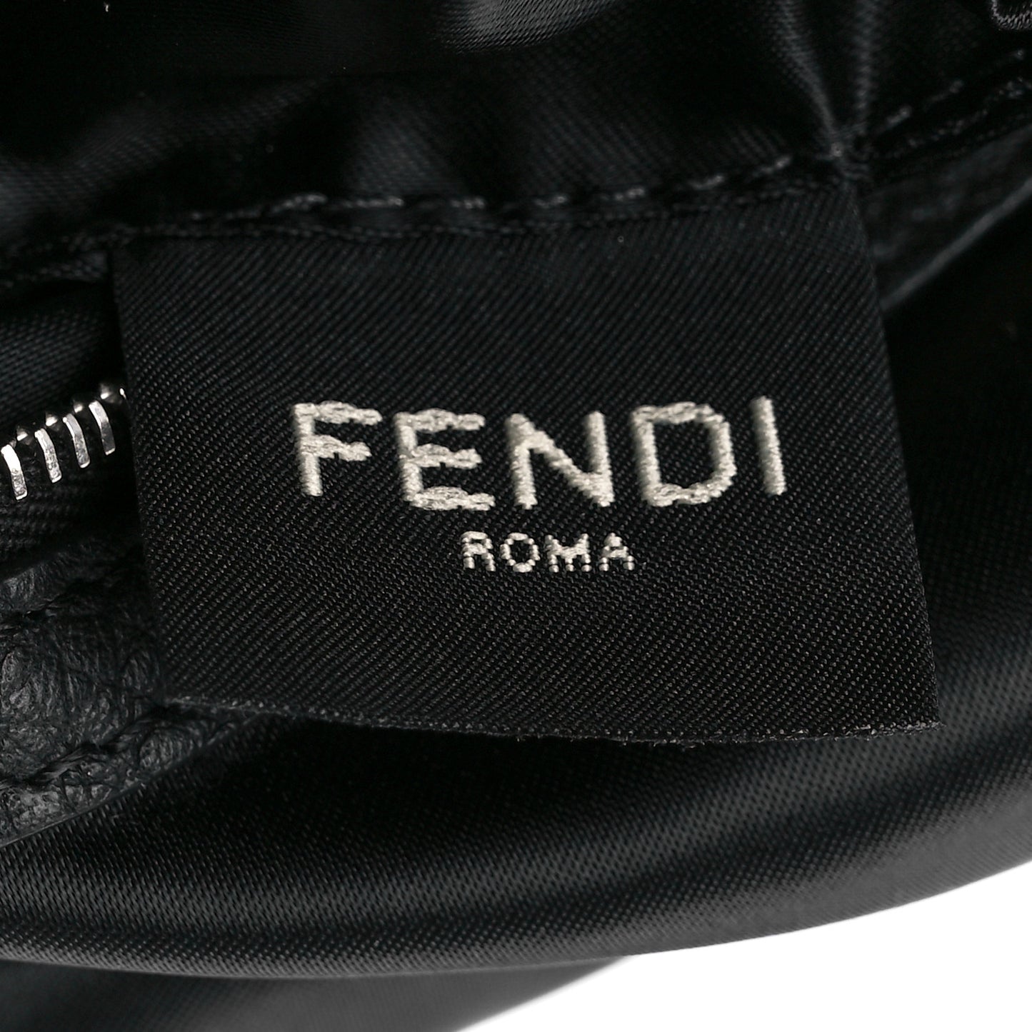 Econyl Cuoio Romano Multipocket Baguette Black
