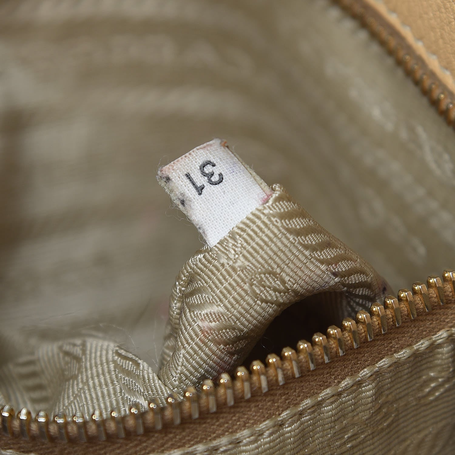 Prada Vitello Daino Side Pocket Hobo Sabbia 7 of 21