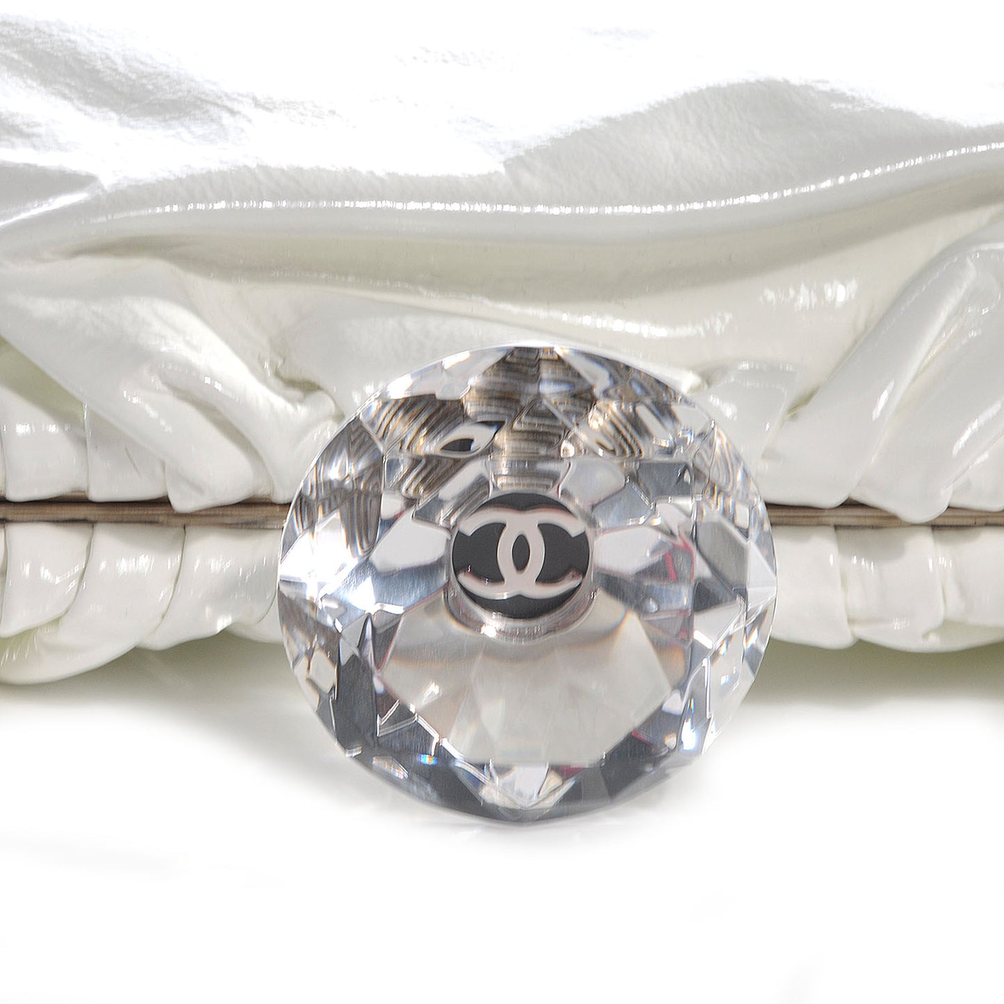 Vinyl Diamond Kiss Lock Clutch Ivory