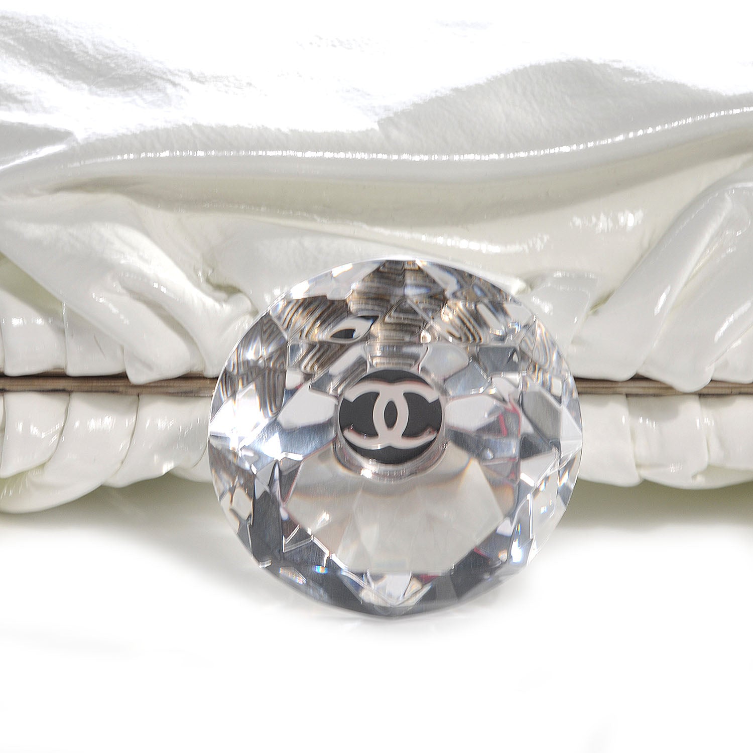 Chanel Vinyl Diamond Kiss Lock Clutch Ivory 5 of 8