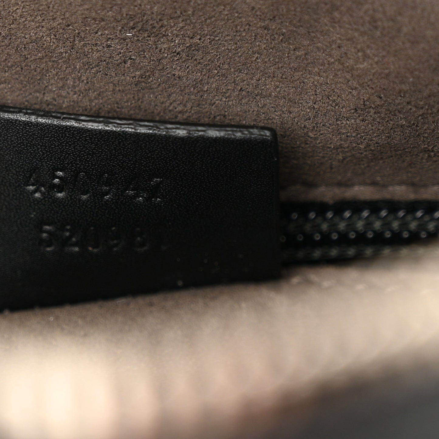 GG Supreme Monogram Camera Bag Beige Black