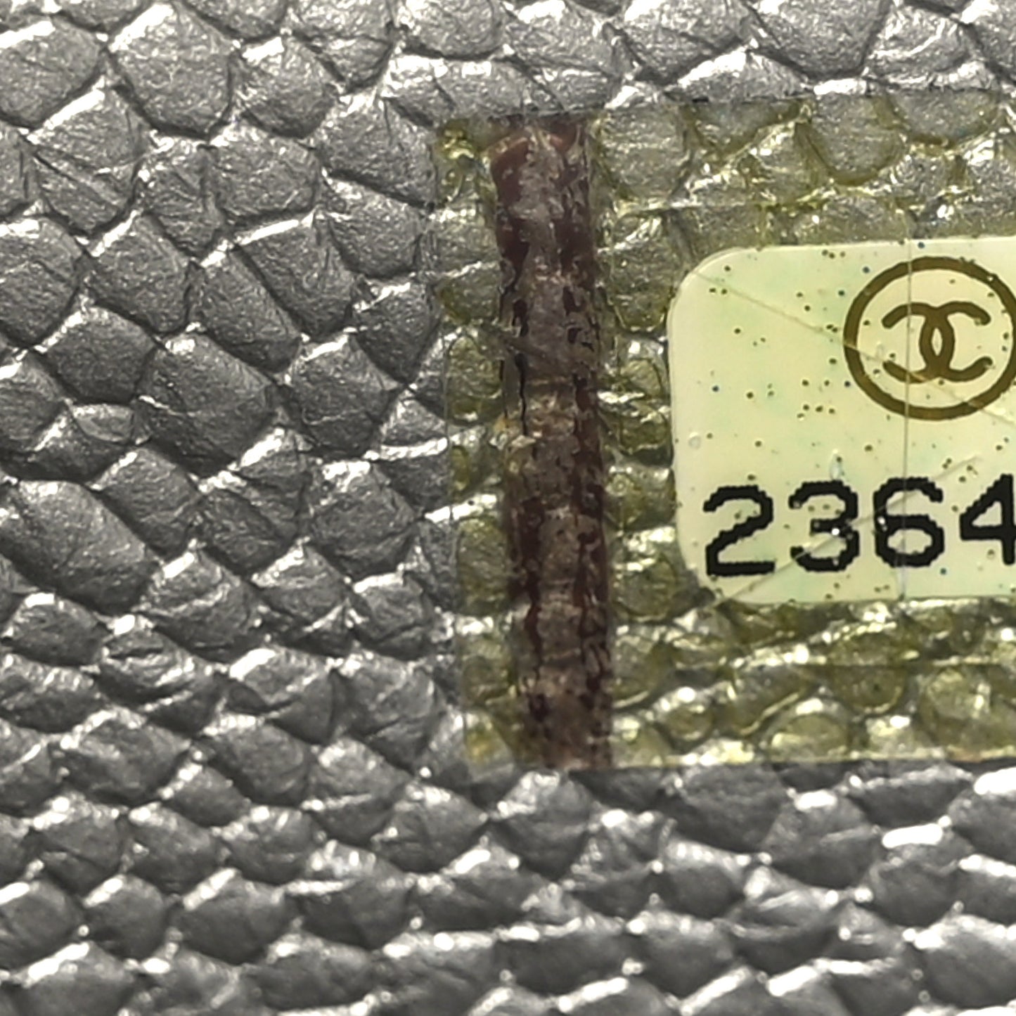 Metallic Caviar Quilted Classic Zip Pouch Silver