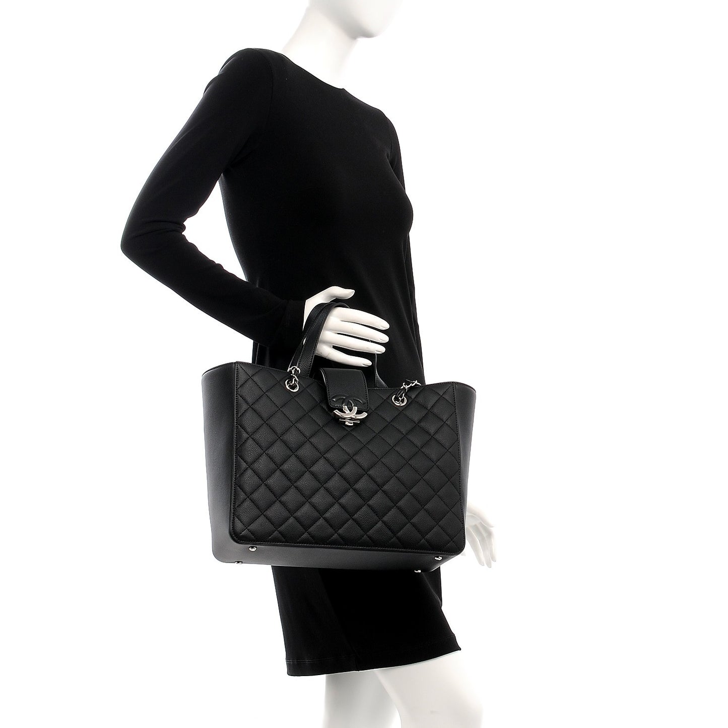 Caviar Quilted Large CC Shopping Tote Black