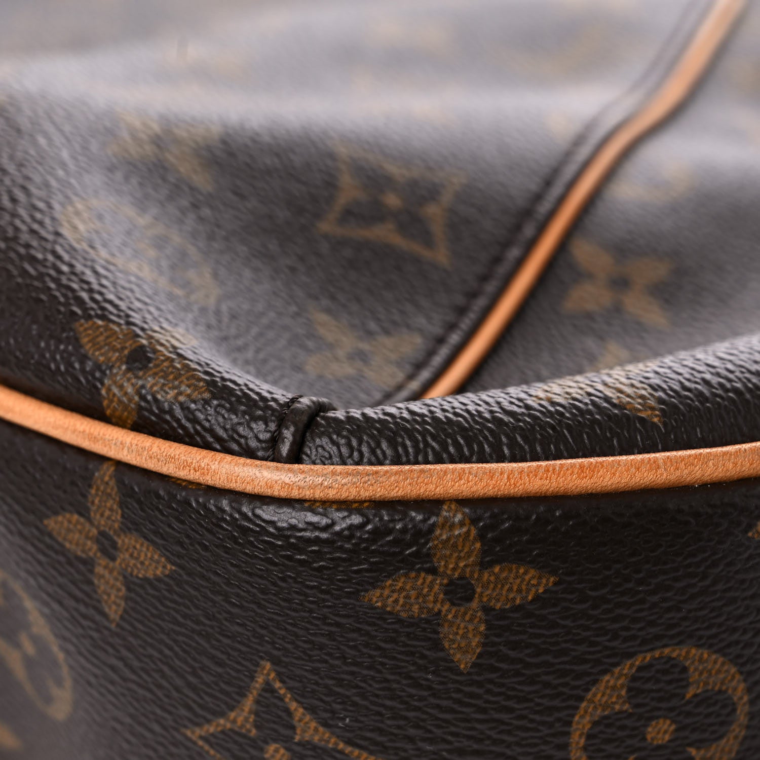 Louis Vuitton Monogram Thames GM 11 of 30