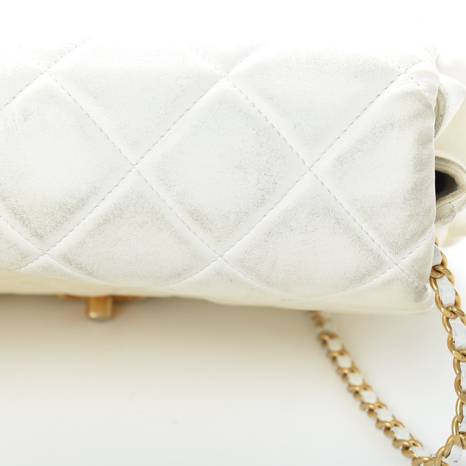 Chanel Lambskin Quilted Large Side-Packs White 26 of 28