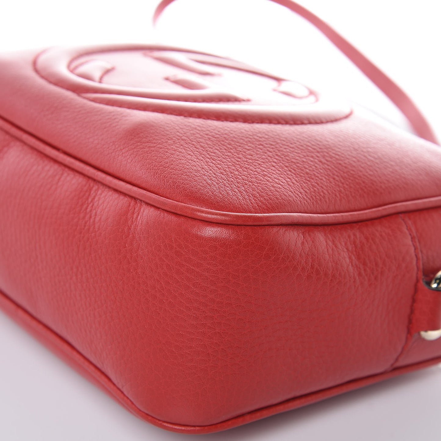 Pebbled Calfskin Small Soho Disco Bag Tabasco Red