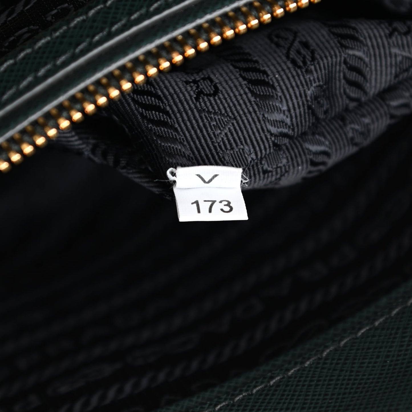 Saffiano Large Galleria Double Zip Tote Smeraldo
