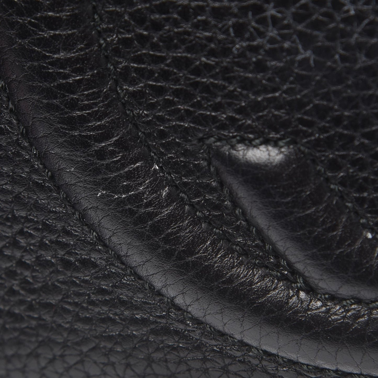 Pebbled Calfskin Small Soho Disco Bag Black