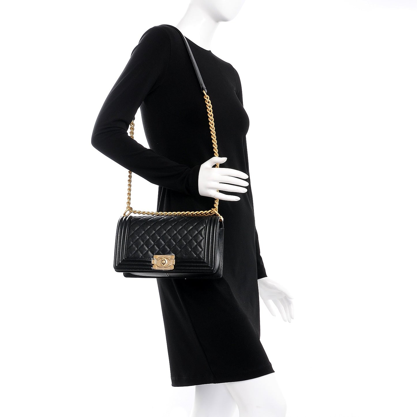 Caviar Quilted Medium Boy Flap Black