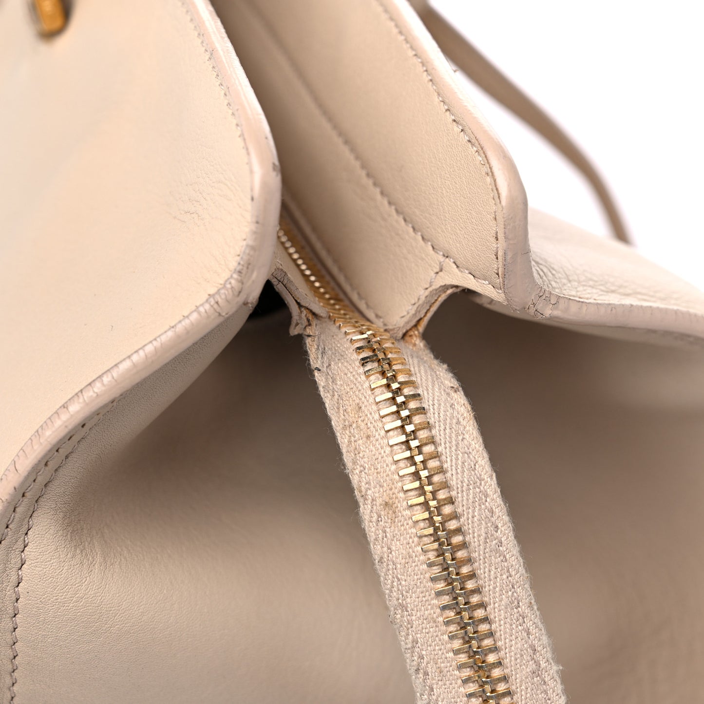 Calfskin Medium Classic Y Cabas Beige
