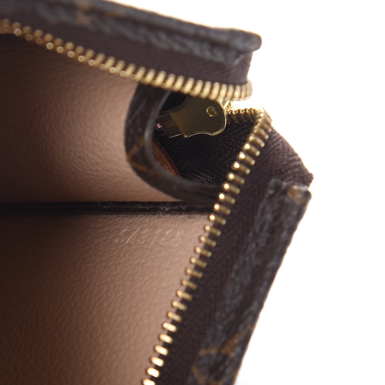 Louis Vuitton Monogram Toiletry Pouch 15 7 of 8