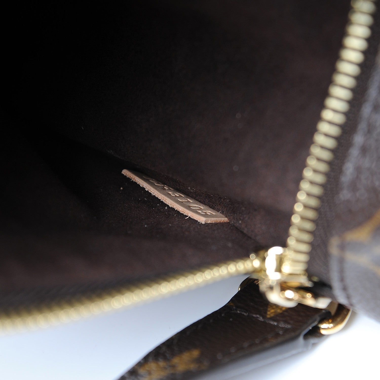 Louis Vuitton Monogram Pochette Metis 7 of 7