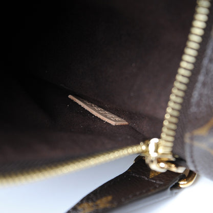 Louis Vuitton Monogram Pochette Metis 7 of 7