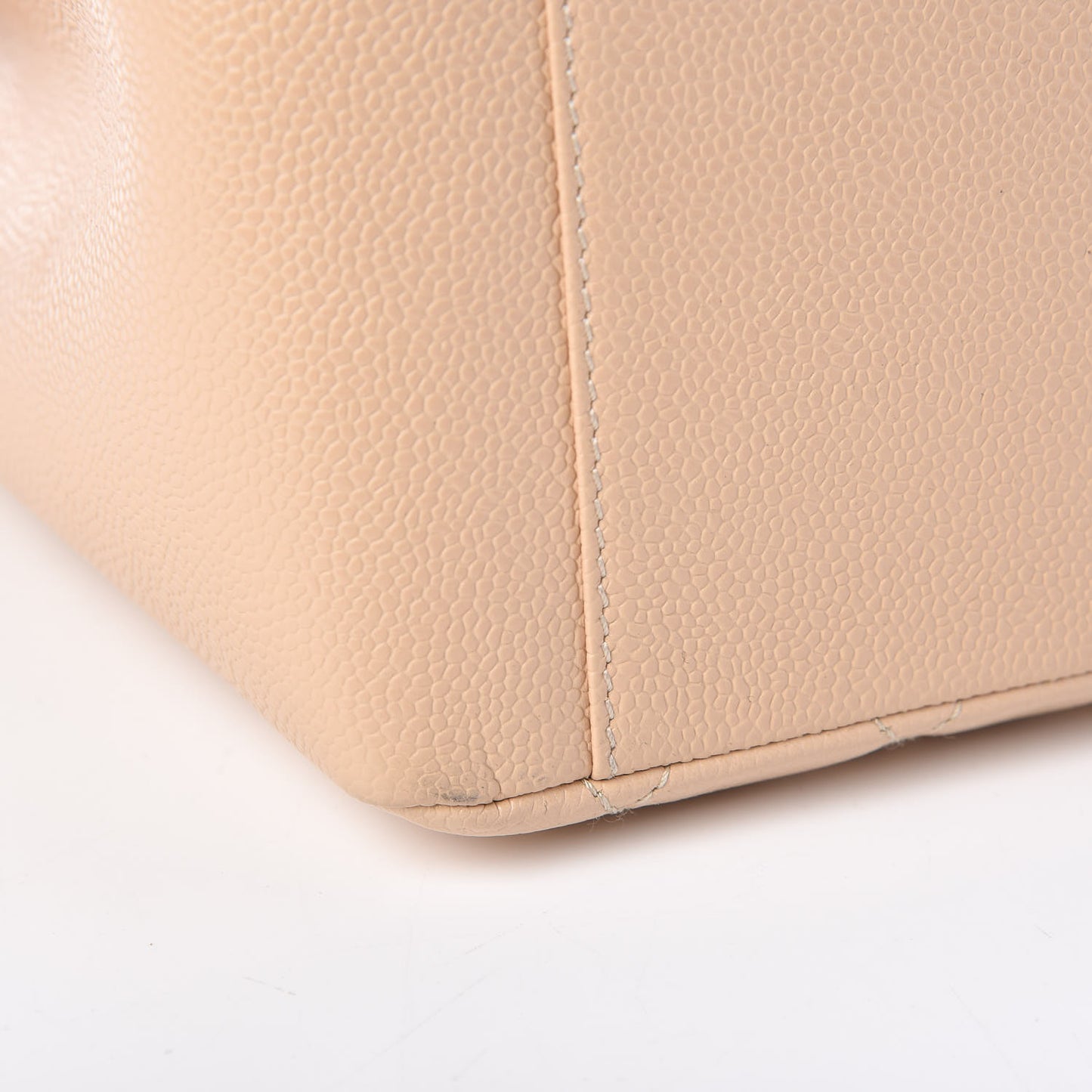 Caviar Quilted Grand Shopping Tote GST Beige Clair