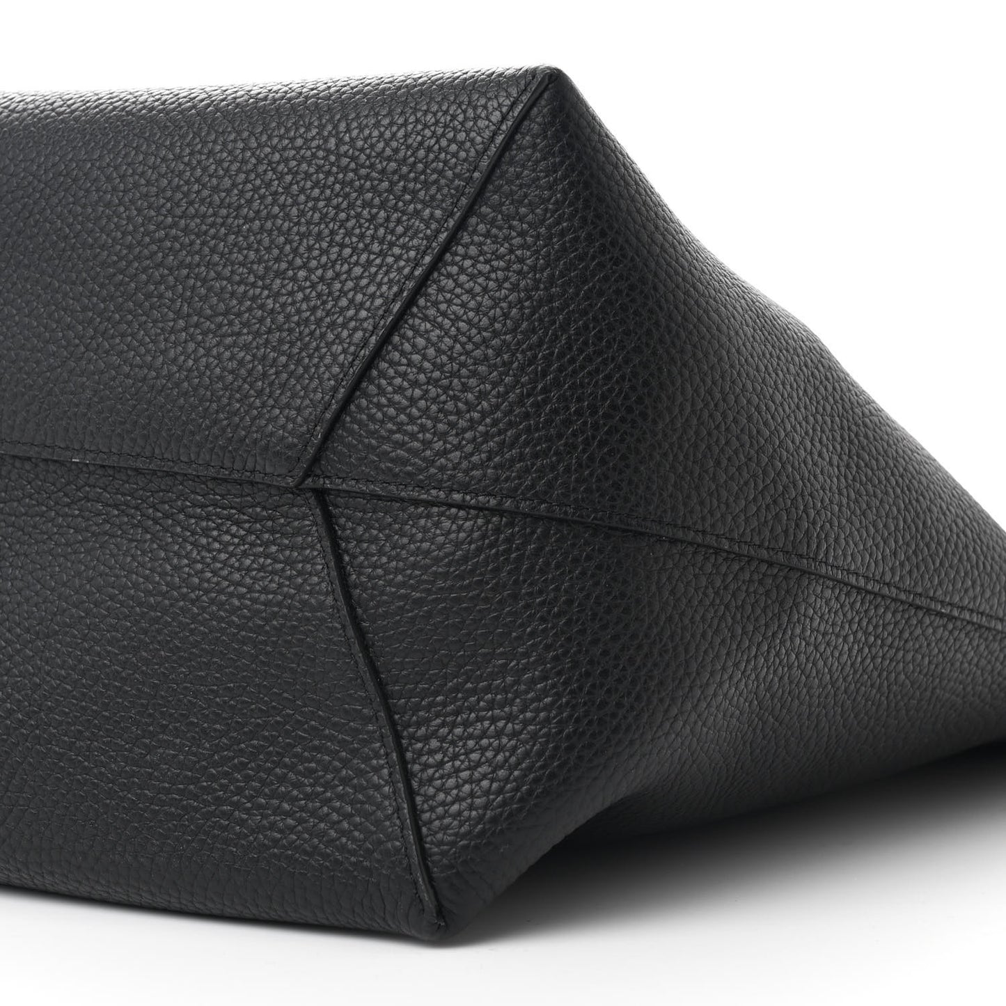 Pebbled Calfskin Everyday Cabas Black