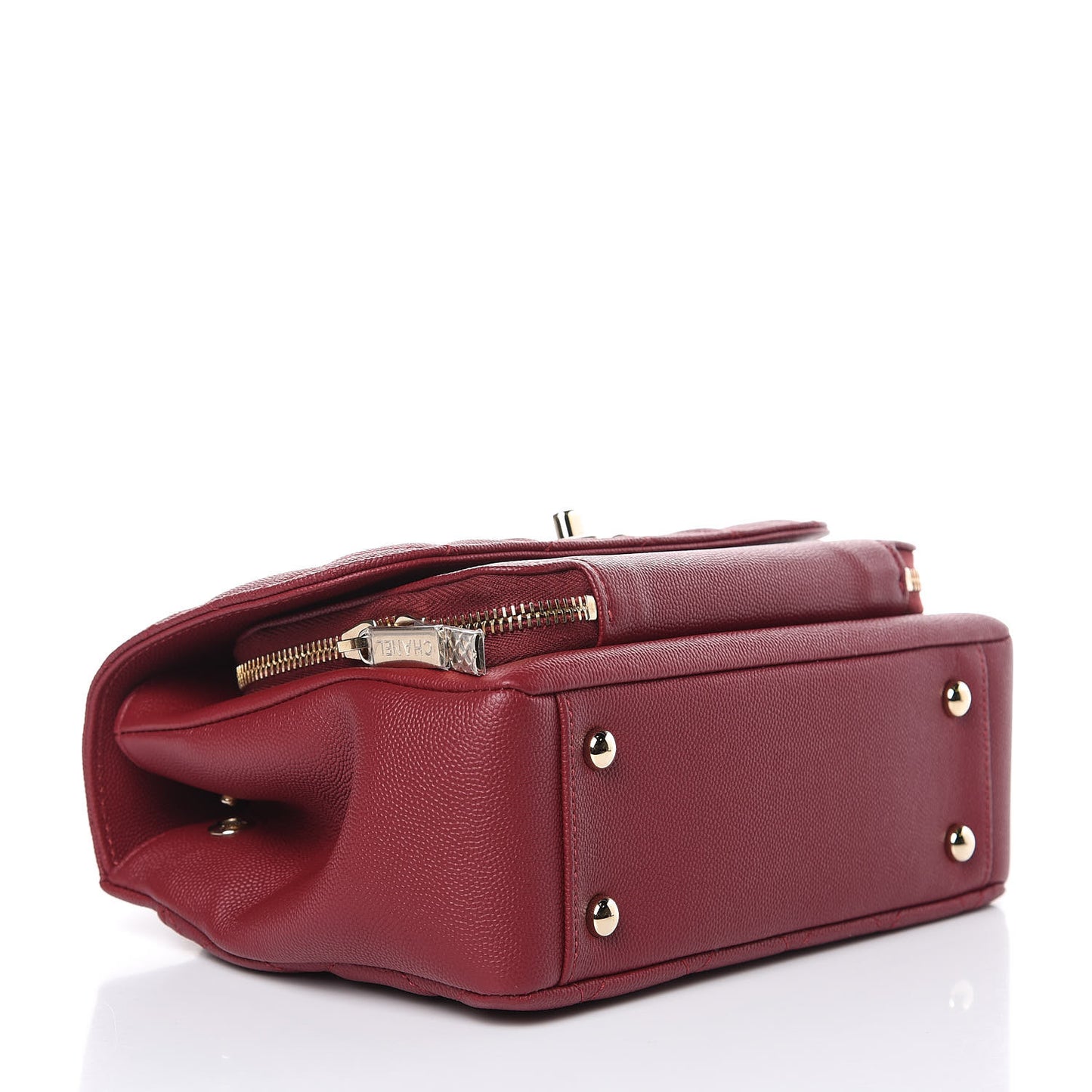 Caviar Quilted Medium Business Affinity Flap Burgundy