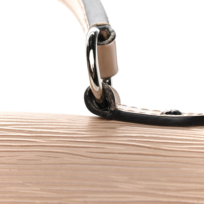 Louis Vuitton Epi Cluny MM Dune 15 of 16