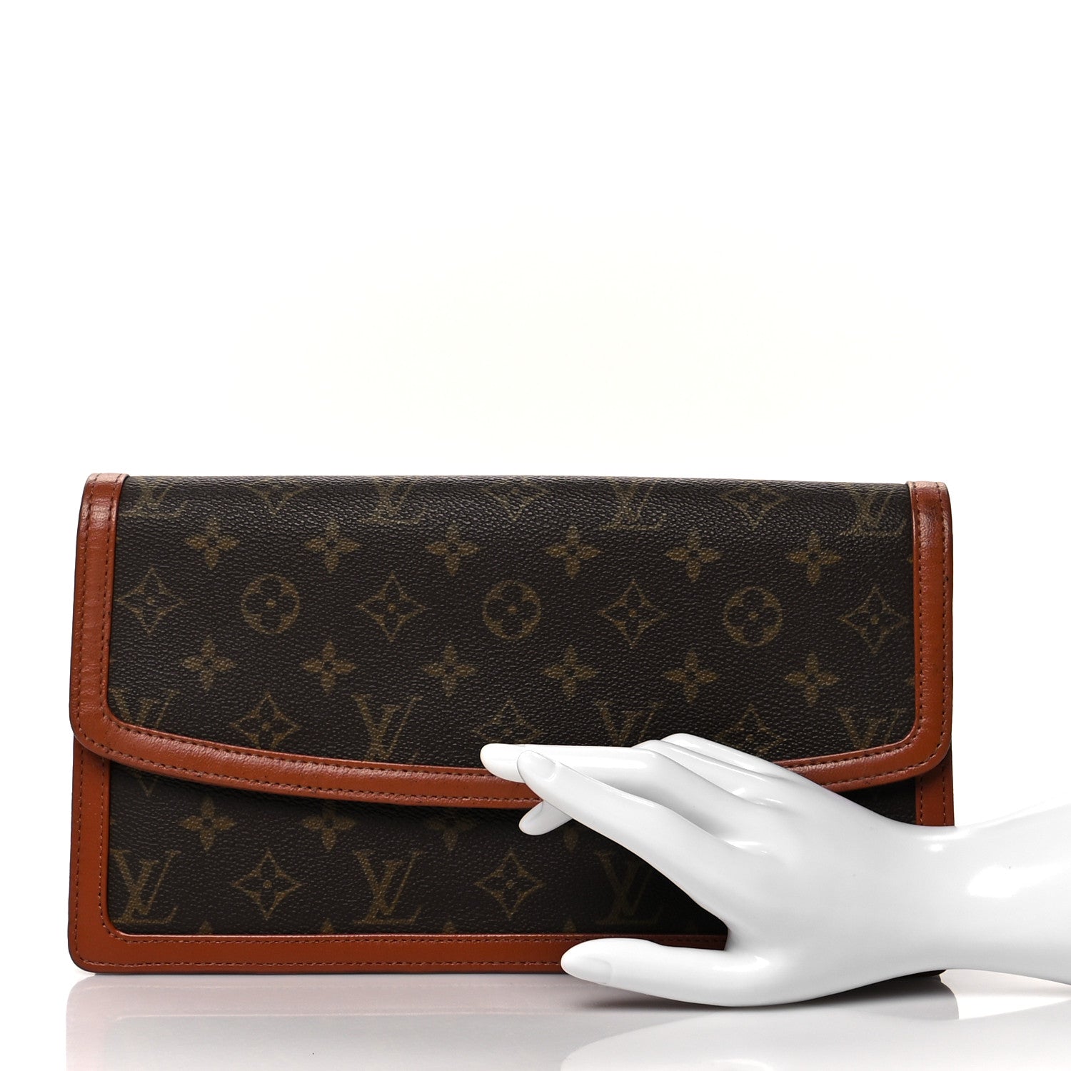 Louis Vuitton Monogram Pochette Dame 29 2 of 12