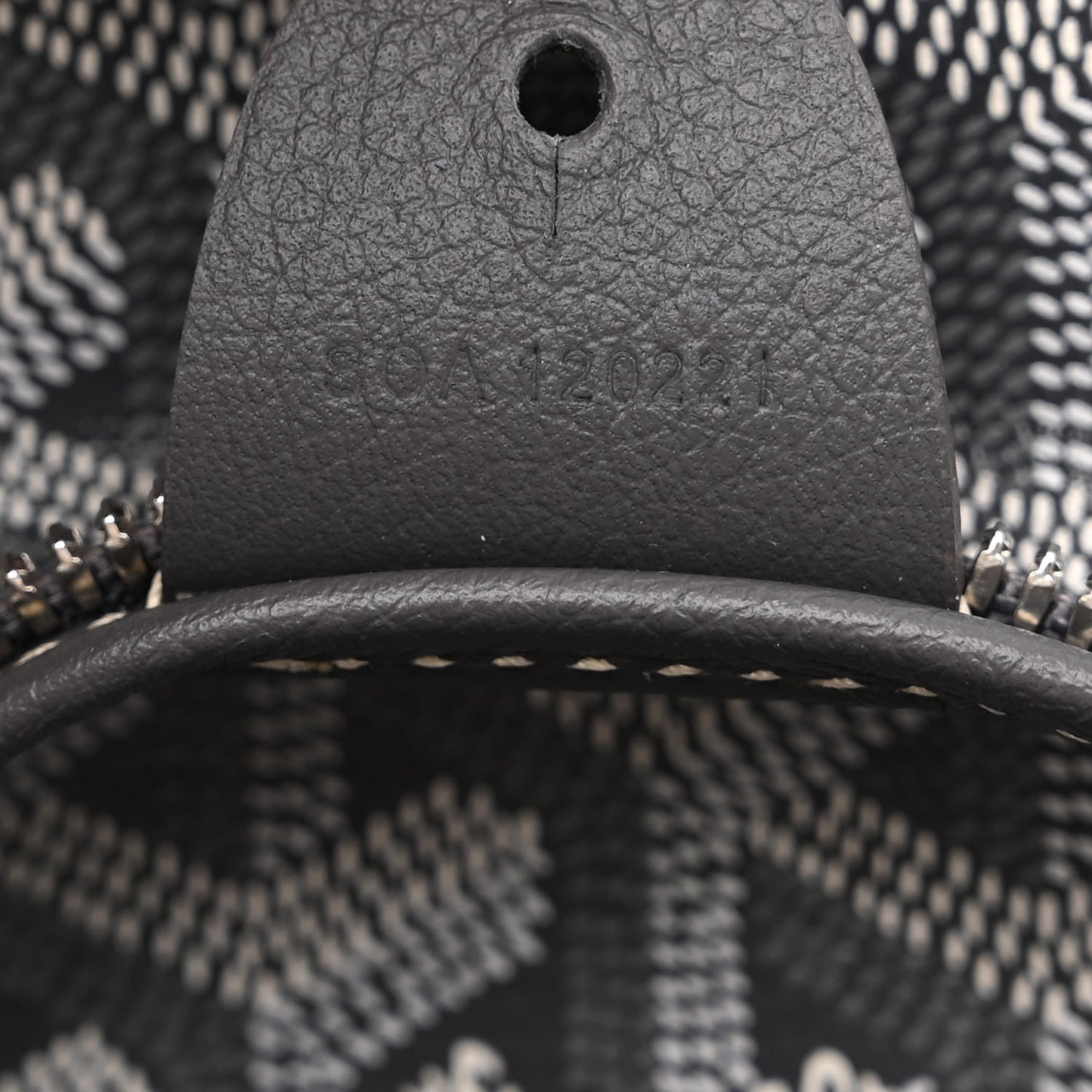 Goyardine Artois GM Grey