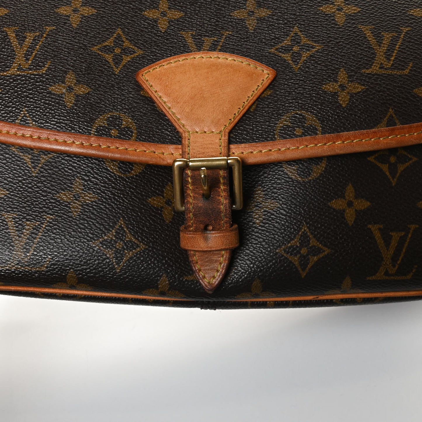 Monogram Sologne
