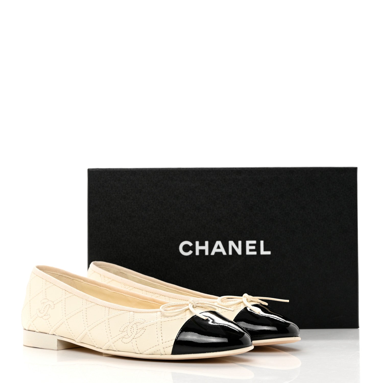 Chanel Lambskin Patent Double Stitched CC Cap Toe Ballerina Flats 39 Ivory Black 9 of 9