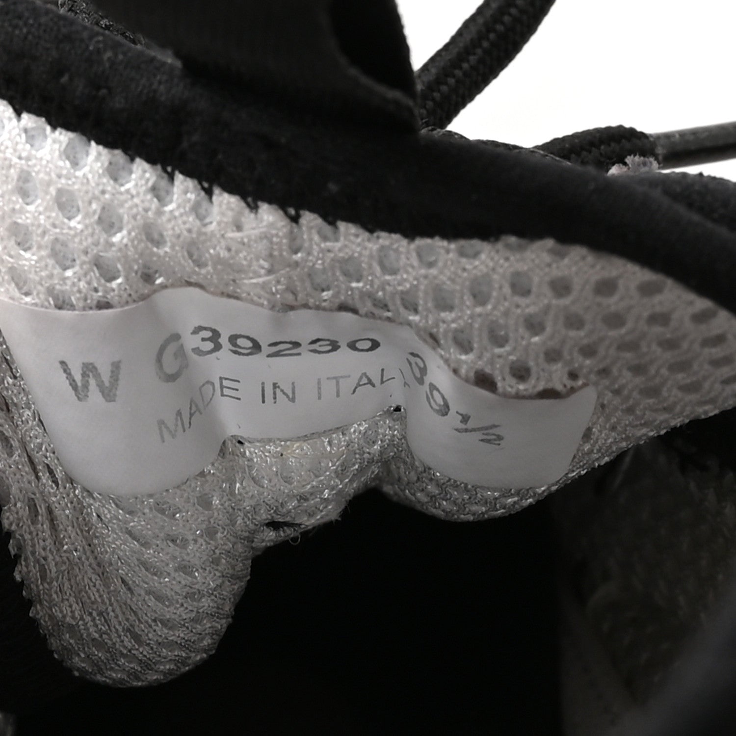 Chanel Velvet Calfskin Mixed Fibers CC Sneakers 39.5 Black 1780285