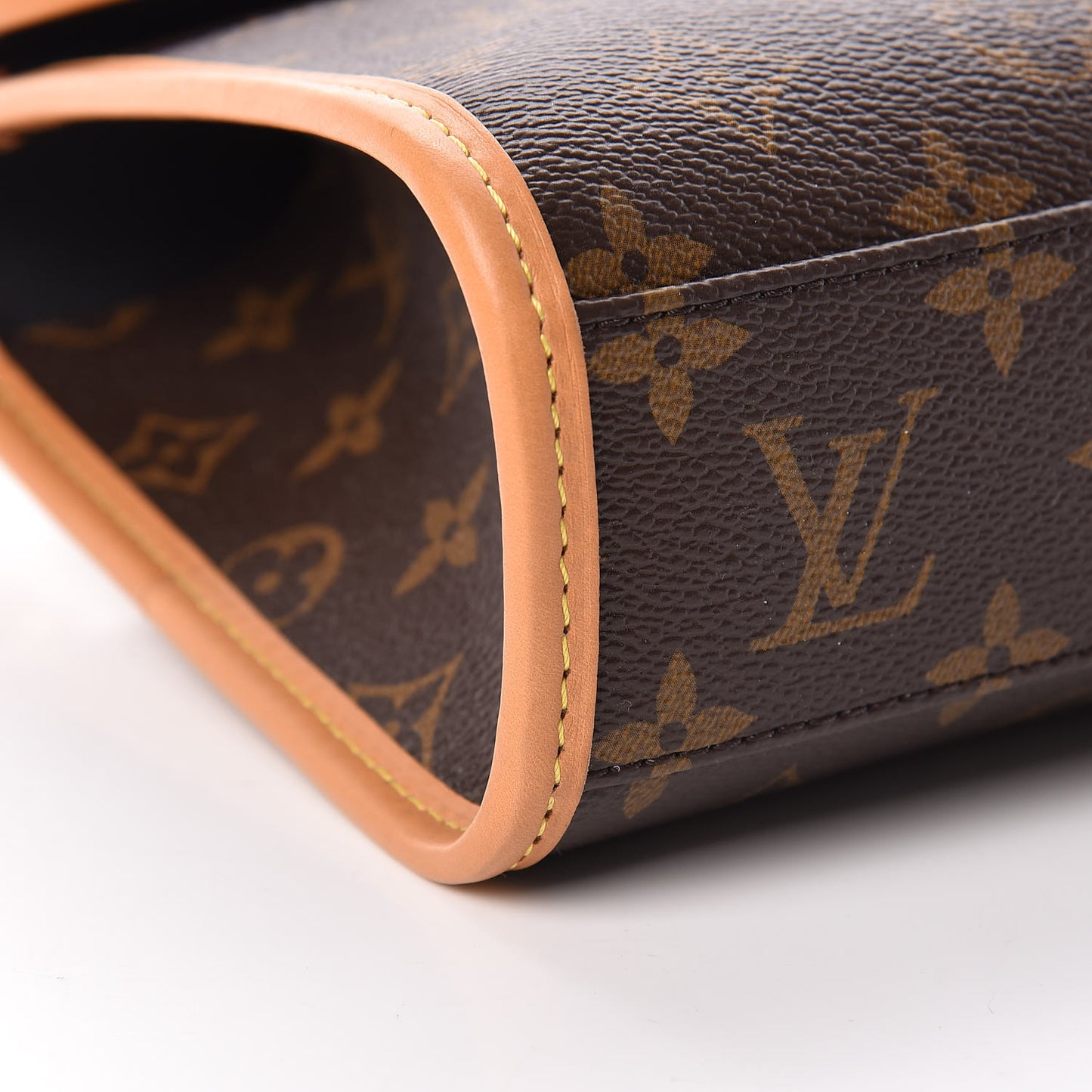 Monogram LV Ivy