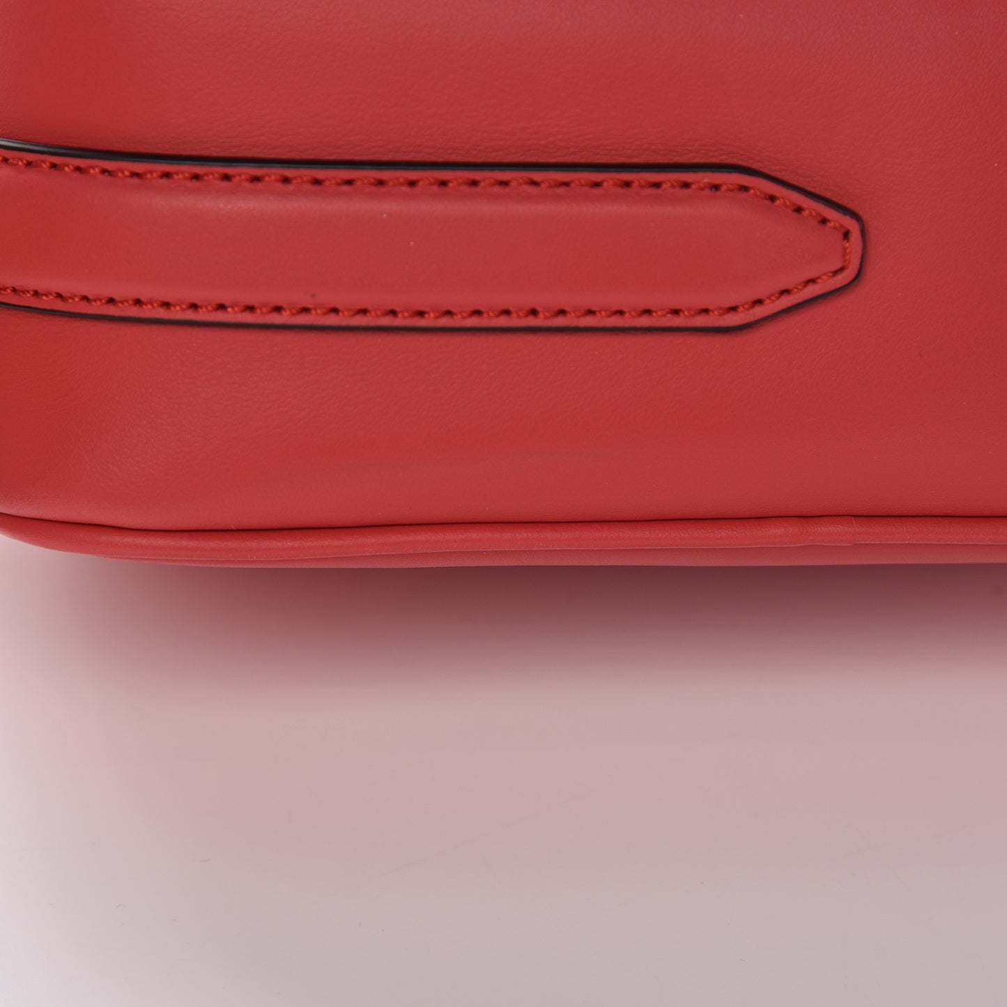 Vitello Century Opaco F is Fendi Camera Case Fiamma