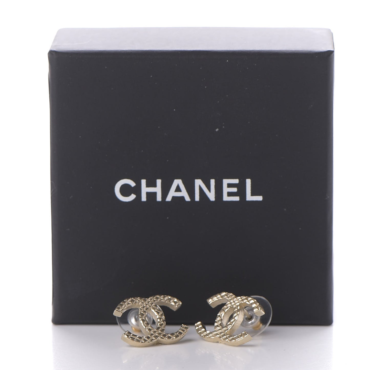 Quilted CC Earrings Gold