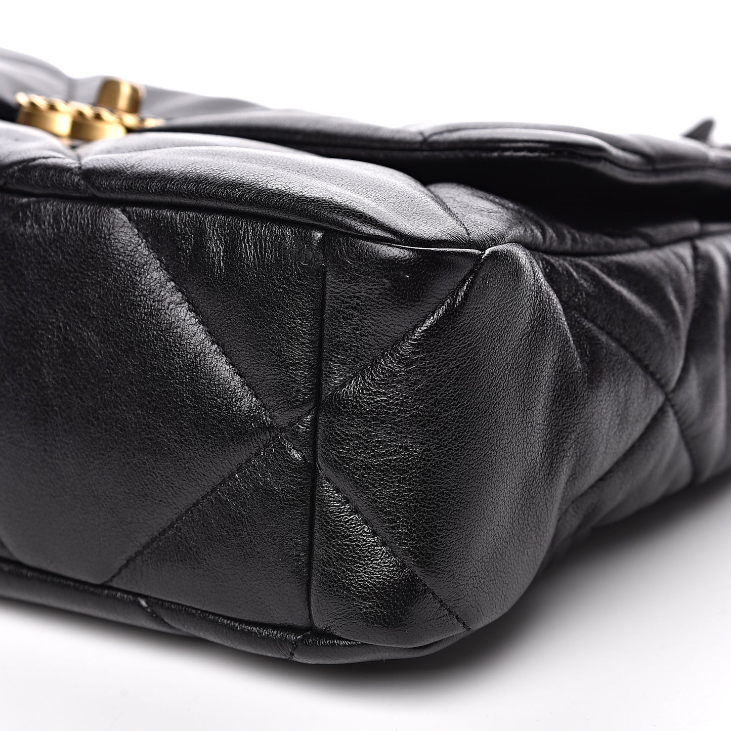 Goatskin Quilted Large 19 Flap Black
