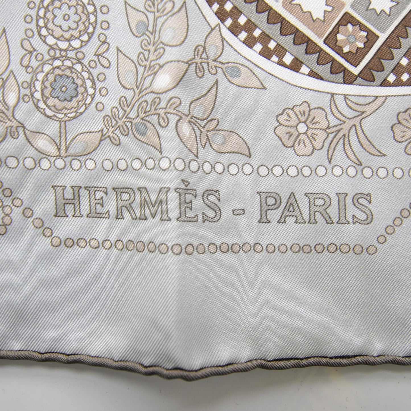 Silk L Arbre De Vie Scarf 90 Grey