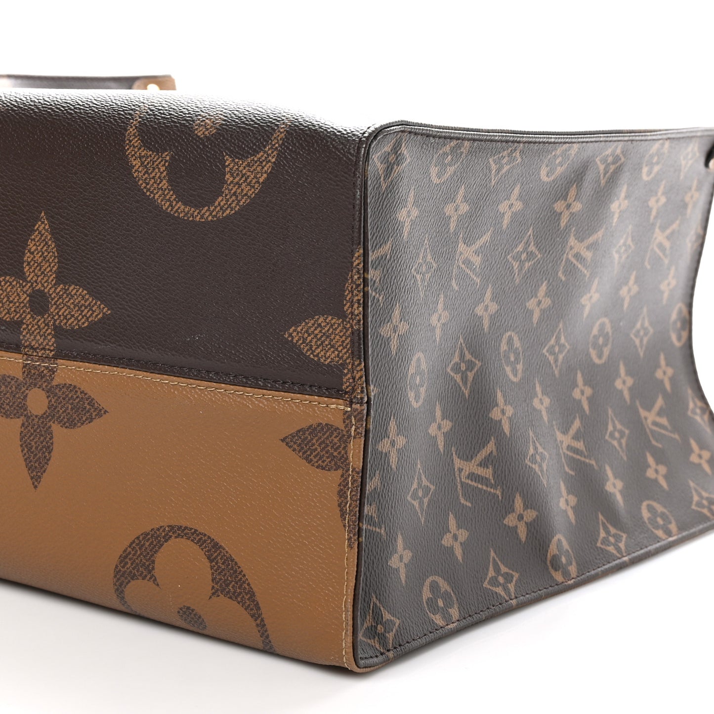 Reverse Monogram Giant Onthego GM