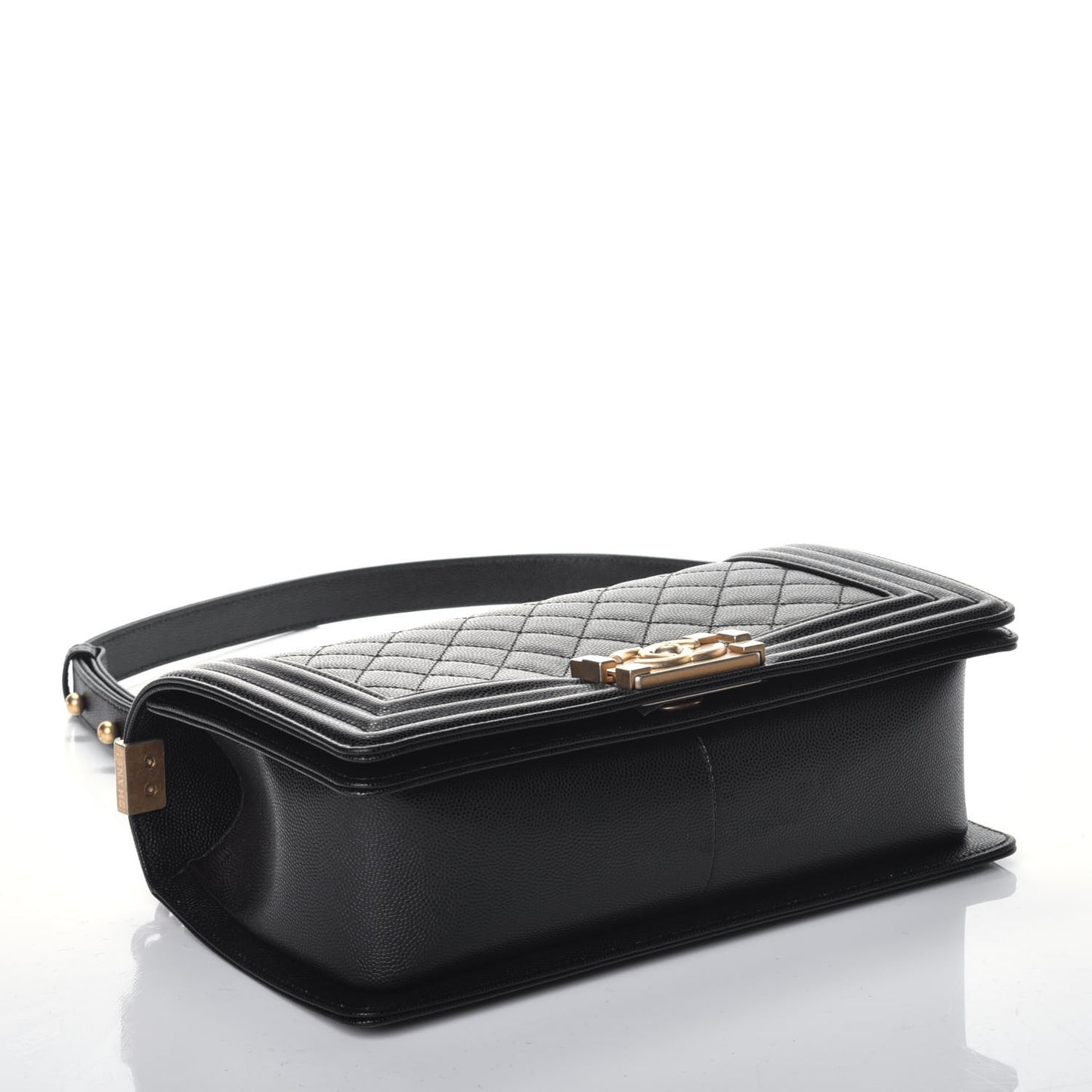 Caviar Quilted Medium Boy Flap Black