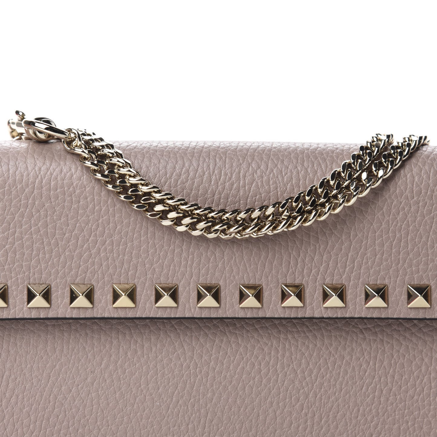 Pebbled Calfskin Rockstud Flap Wallet On Chain Poudre