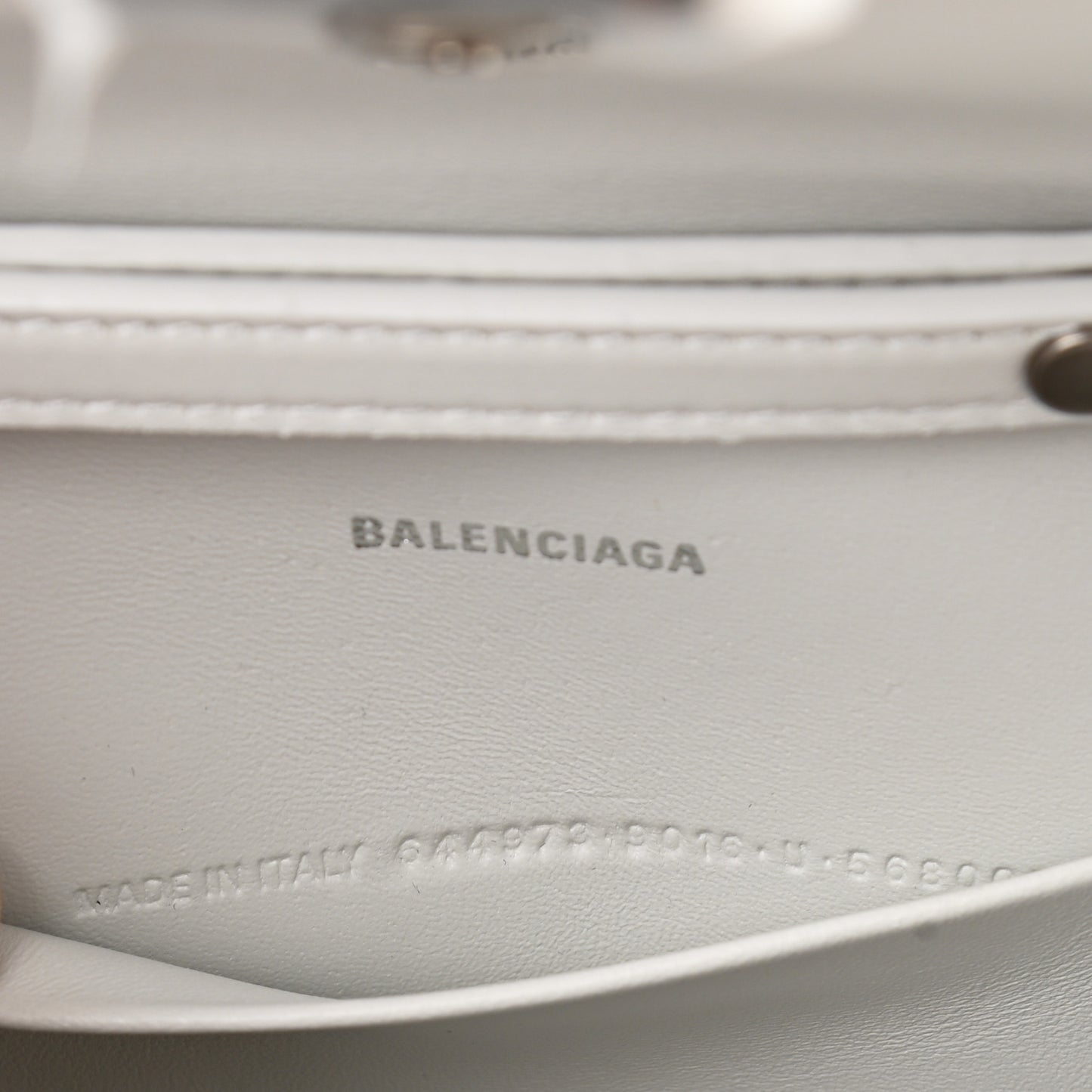 Shiny Calfskin Crocodile Embossed Small Hourglass Evening Chain Bag White