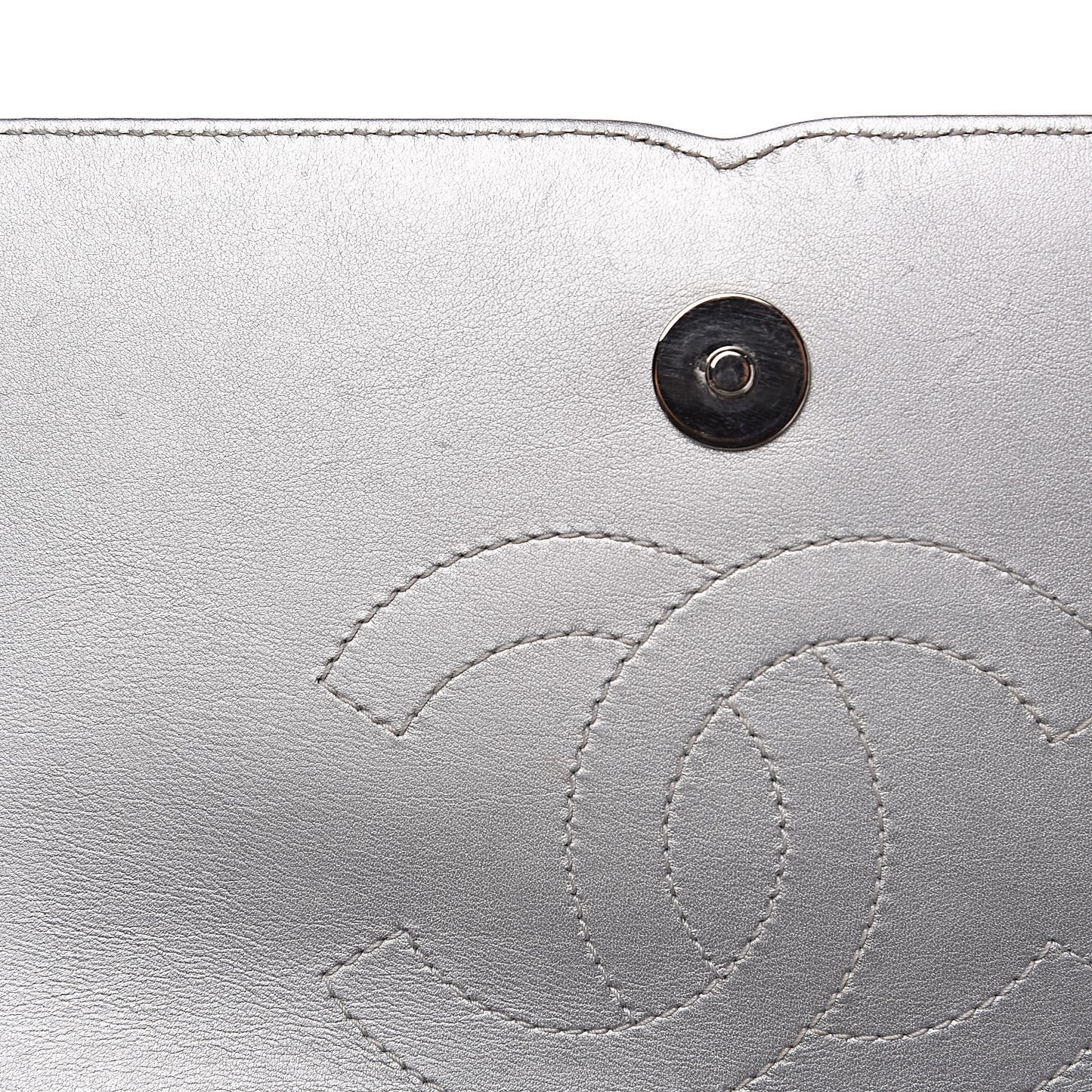 Metallic Caviar Quilted Medium CC Filigree Flap Silver