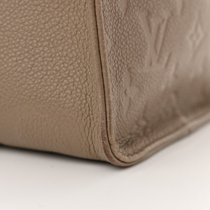 Louis Vuitton Empreinte Monogram Giant Onthego MM Tourterelle 16 of 21