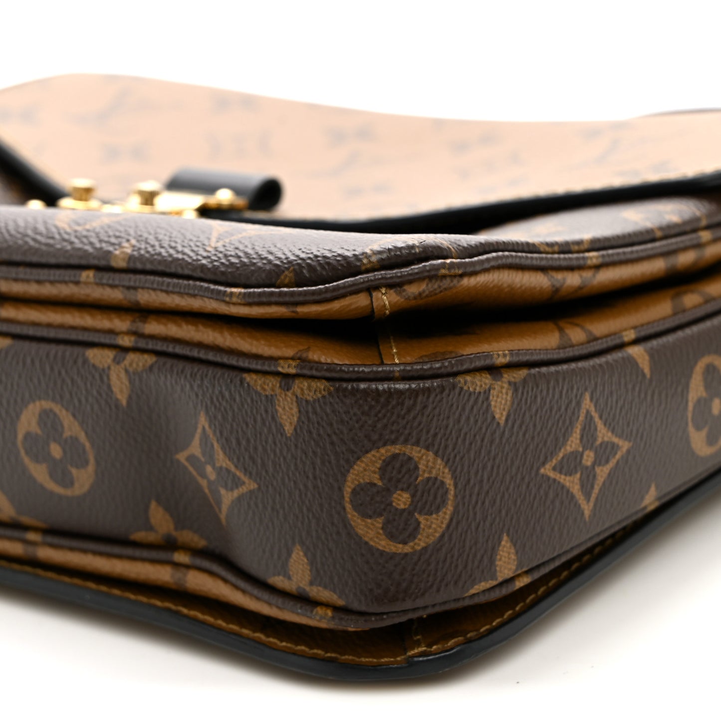Reverse Monogram Pochette Metis