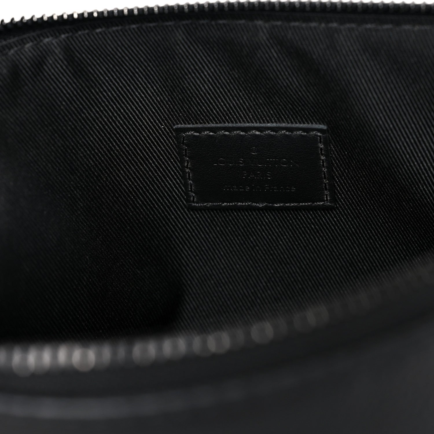Louis Vuitton Grained Calfskin Aerogram Takeoff Pouch Black 6 of 7