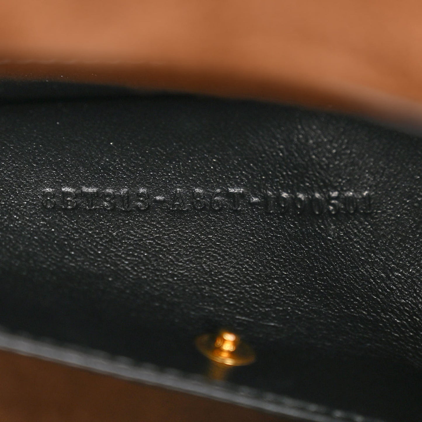 Agnello Old Shine F is Fendi Kan U Shoulder Bag Black