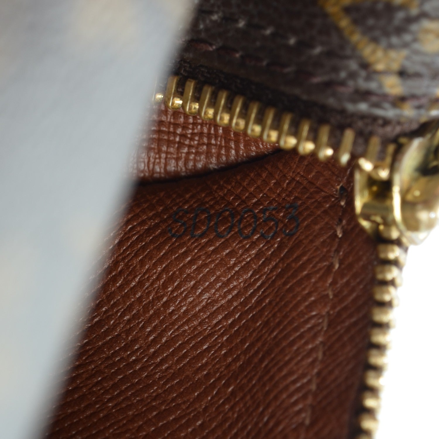 Louis Vuitton Monogram Papillon 26 8 of 9