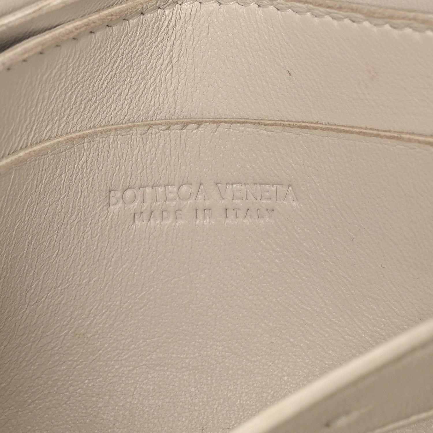 Bottega Veneta Nappa Maxi Intreccio The Belt Cassette Bag White 5 of 8