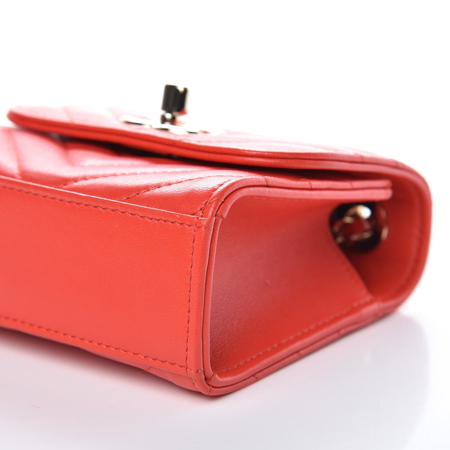 Lambskin Chevron Quilted Mini Trendy CC Chain Wallet Red