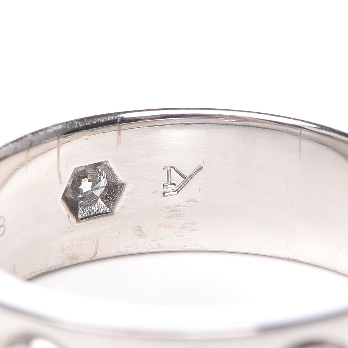 18K White Gold 3 Diamond 5.5mm LOVE Ring 49 5