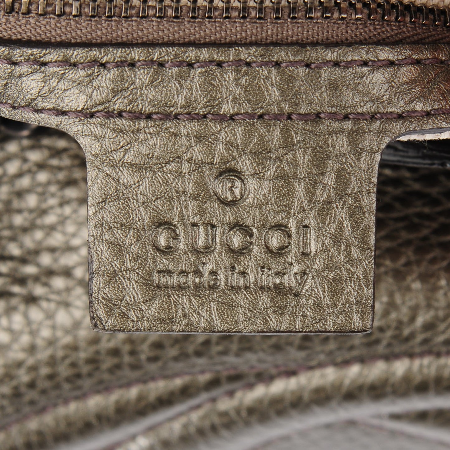 Metallic Pebbled Calfskin Medium Soho Chain Shoulder Bag Sasso
