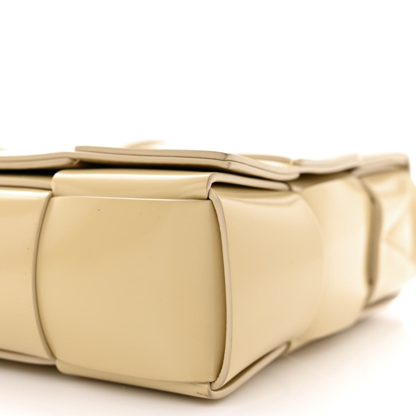 Brushed Calfskin Maxi Intreccio Crossbody Cassette Bag Porridge