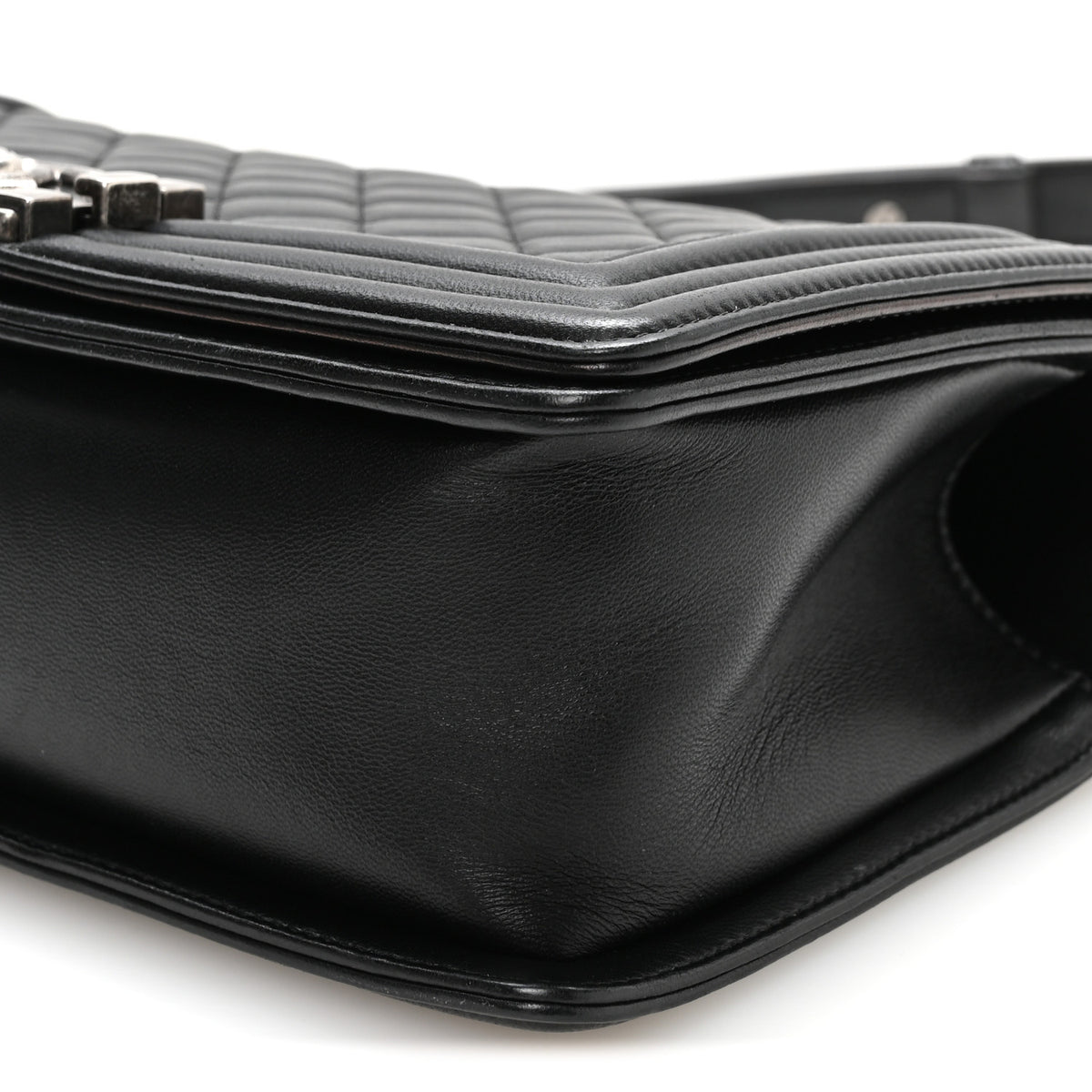 Lambskin Quilted Medium Boy Flap Black