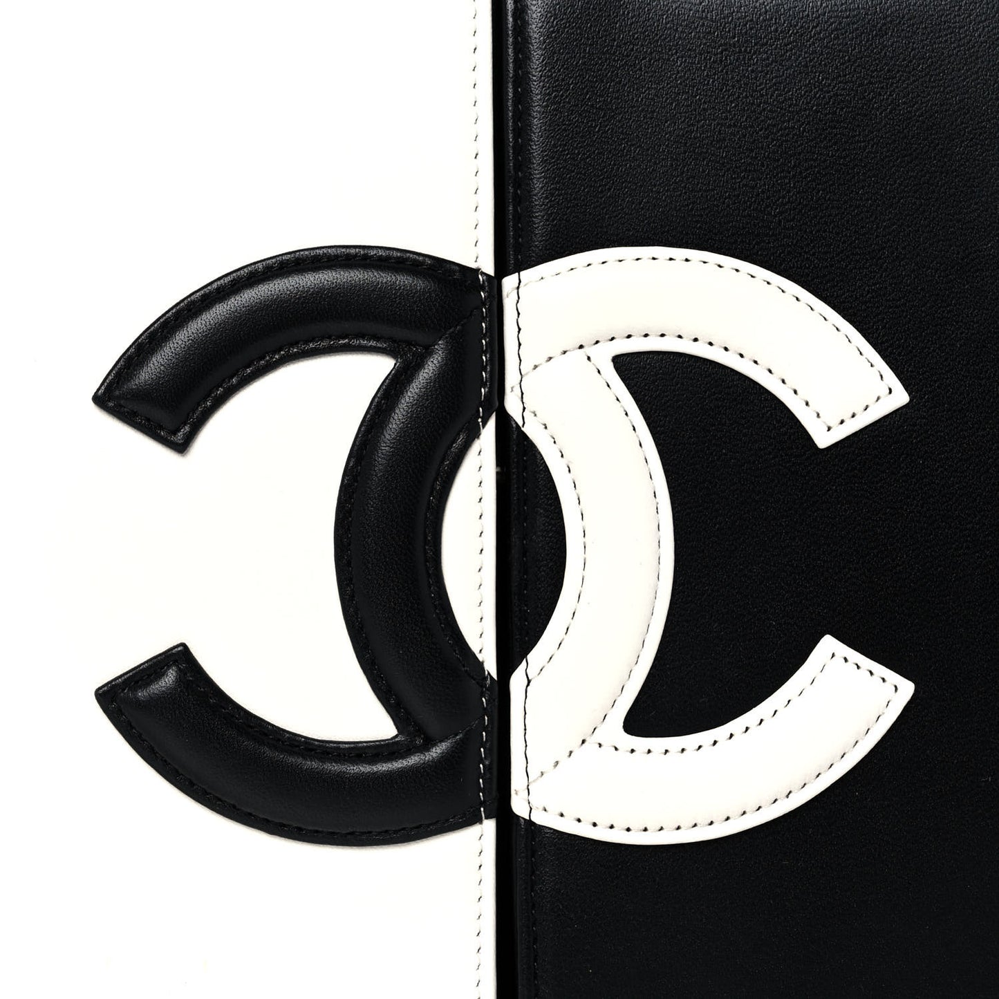 Lambskin CC Wristlet Clutch Black White