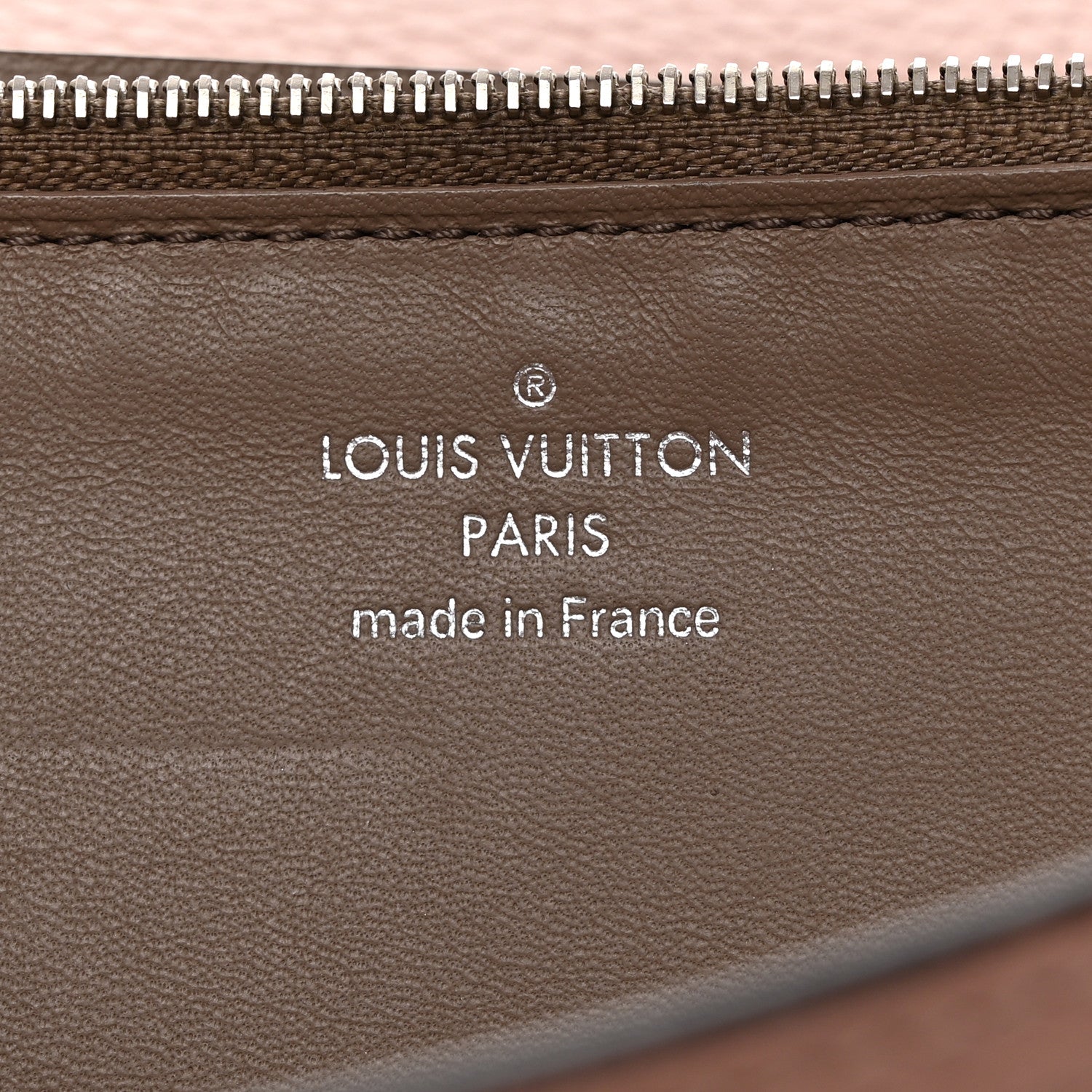 Louis Vuitton Taurillon Capucines Wallet Magnolia 6 of 9